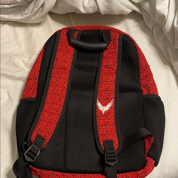 Maverick red and black backpack - Picture 2 of 9